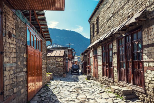 Shamakhi & Lahij Group Tour from Baku – Juma Mosque & Lahij Village