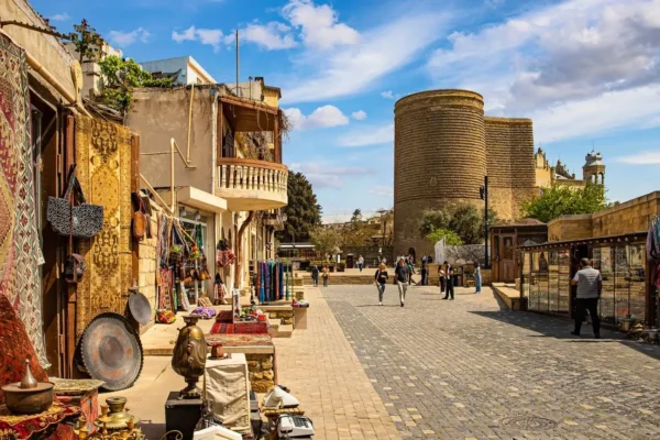 Baku City Walking Tour – Old City & Modern Highlights