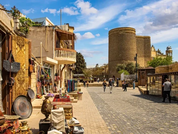 Baku City Walking Tour – Old City & Modern Highlights