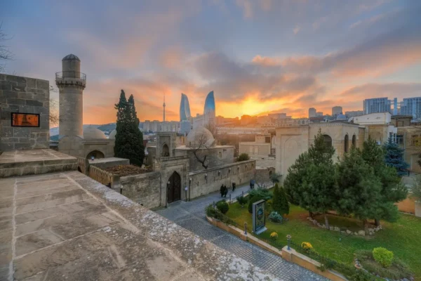 Private Baku City Tour by Car – Old City & Modern Baku