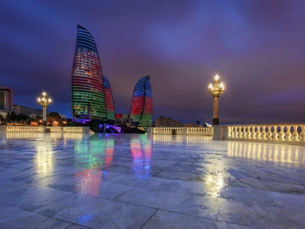 Private Baku Night Tour – Your Own Car, Driver & Schedule